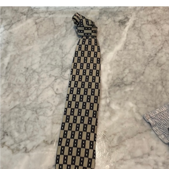 🔥5 for $15🔥 - Two Men’s neckties - Picture 2 of 16